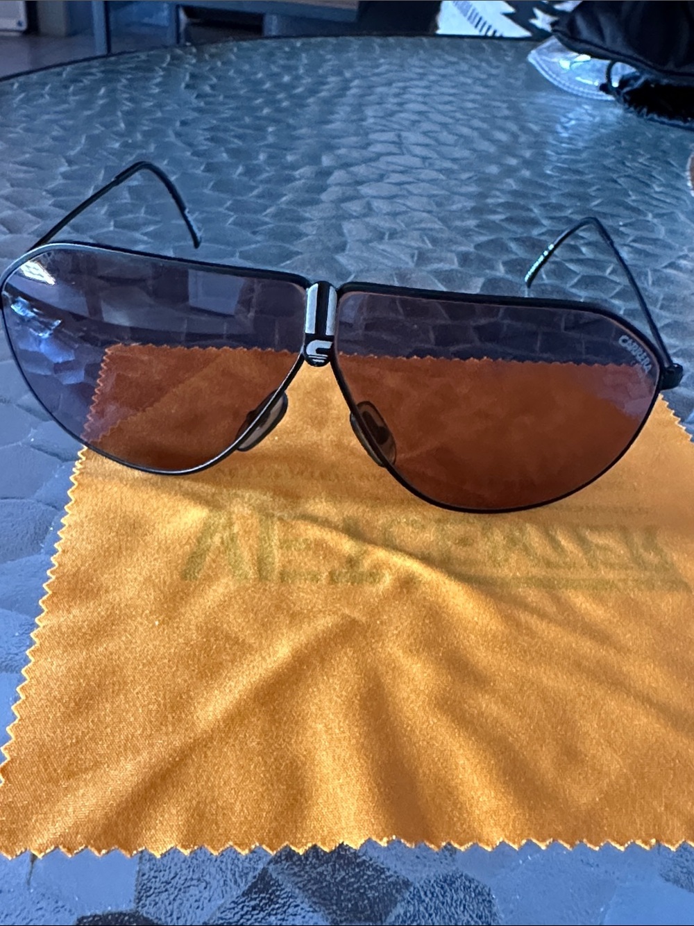Vintage Carrera Vision 400 Aviator Sunglasses Black Frame - Picture 6 of 6